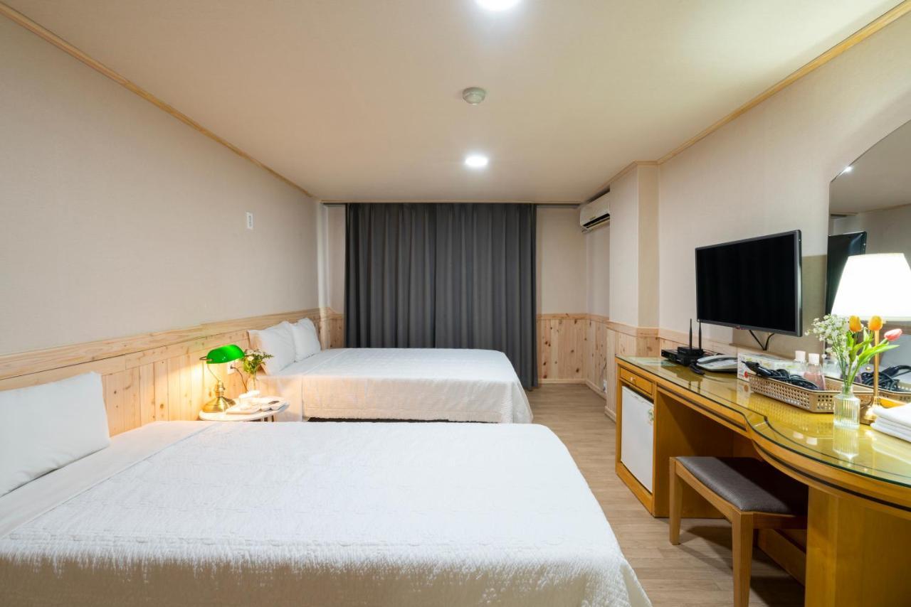 New Jeju Hotel Εξωτερικό φωτογραφία