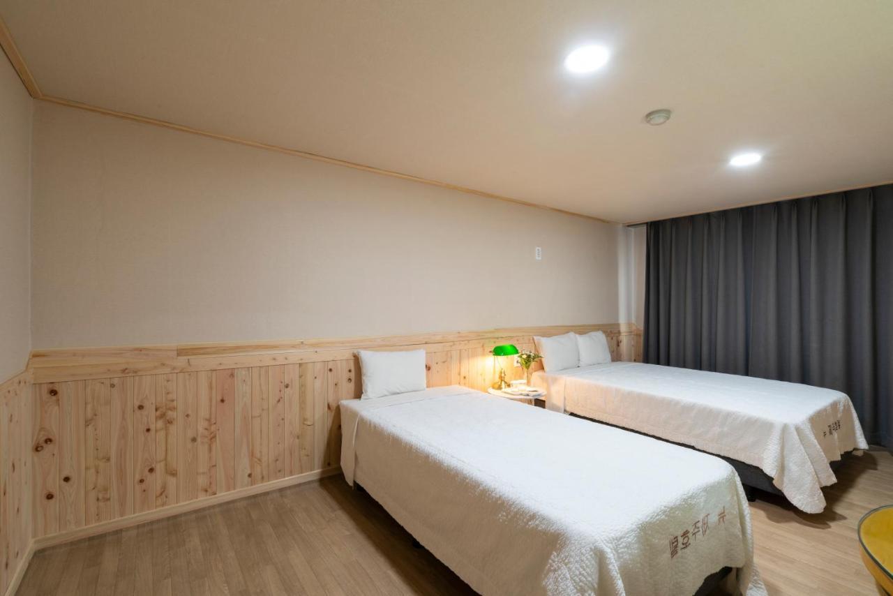 New Jeju Hotel Εξωτερικό φωτογραφία